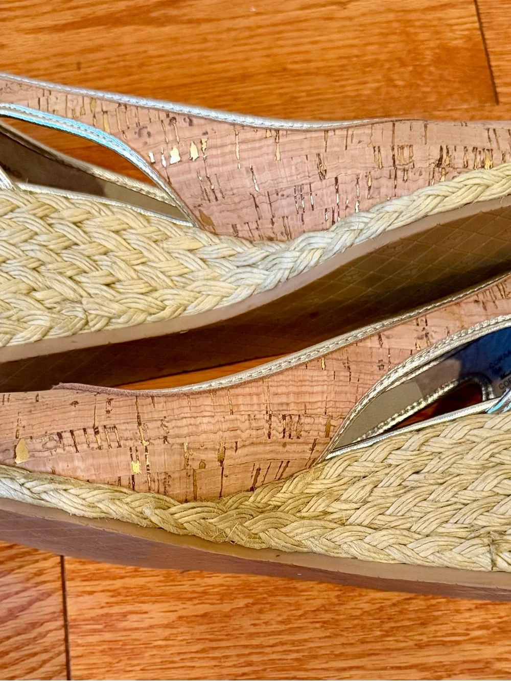Donald Pliner Open Toe Cork Espadrille Wedge. Size 9 EXCELLENT condition